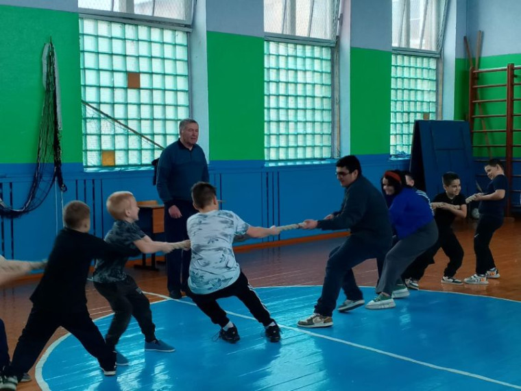 Спортивно-игровая эстафета..